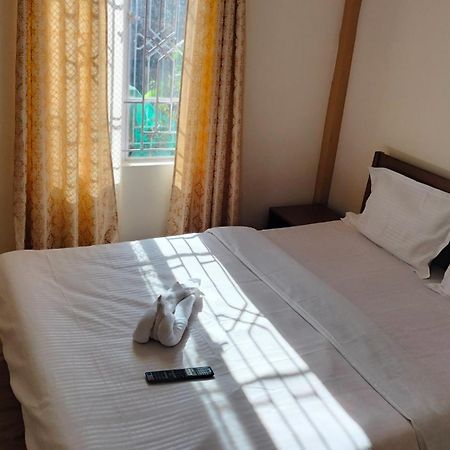 Aroma Inn Шилонг Екстериор снимка