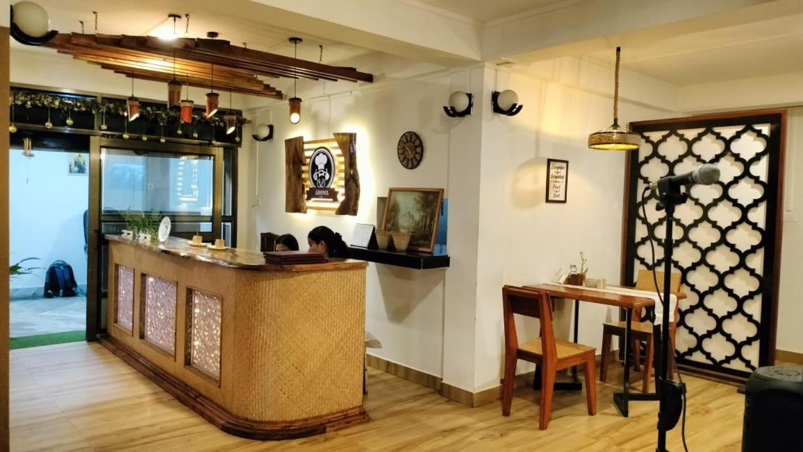 Aroma Inn Шилонг Екстериор снимка