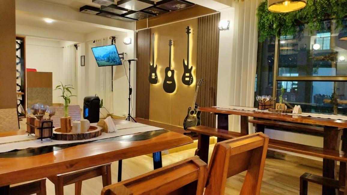 Aroma Inn Шилонг Екстериор снимка