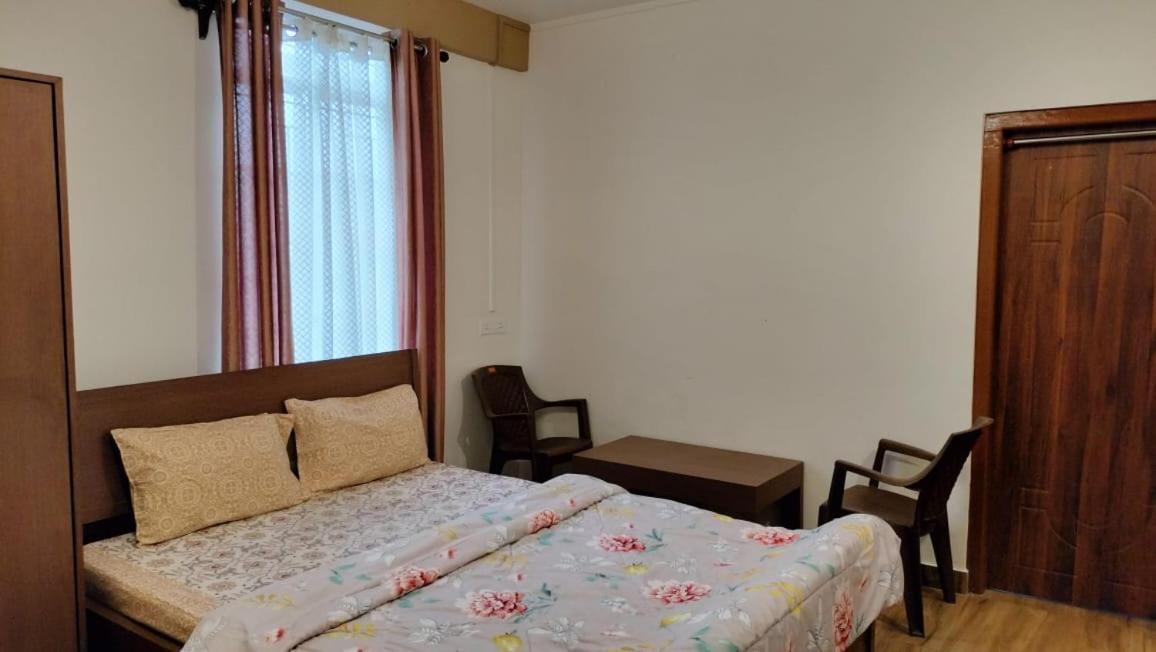 Aroma Inn Шилонг Екстериор снимка