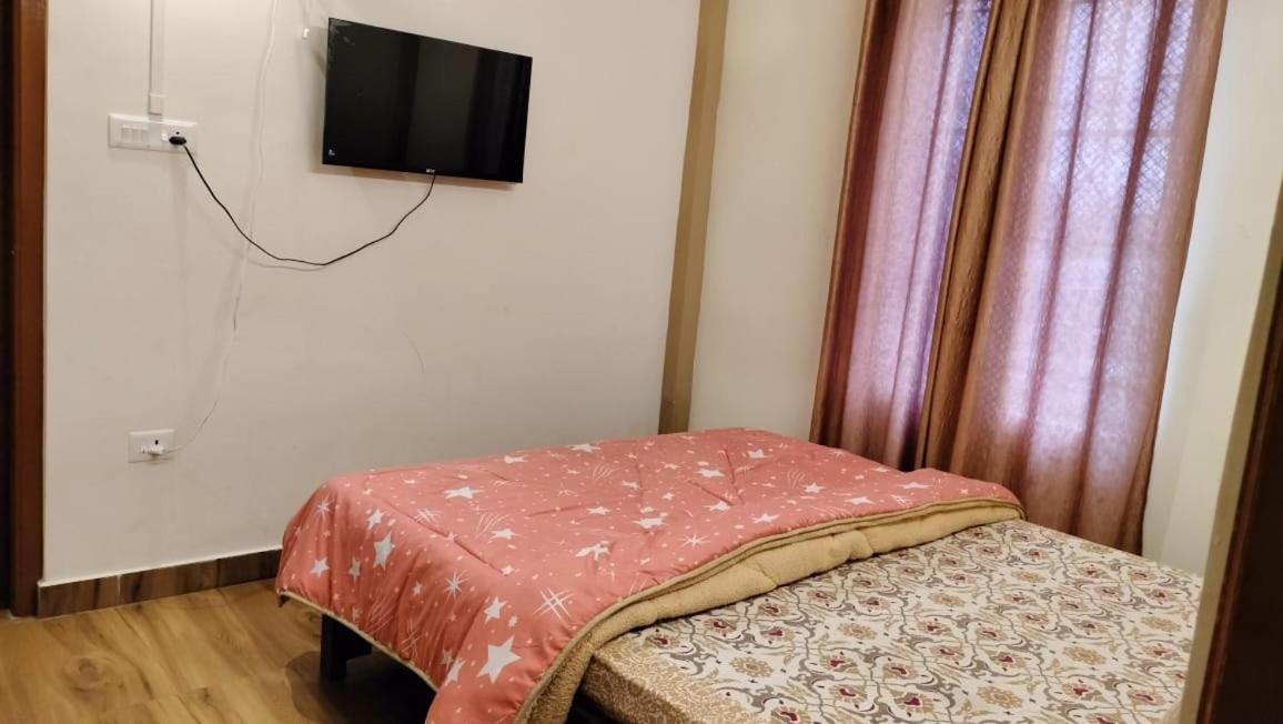 Aroma Inn Шилонг Екстериор снимка