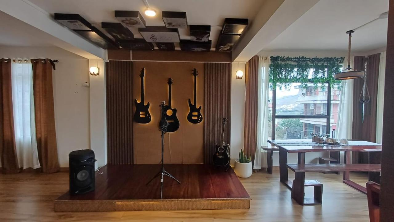 Aroma Inn Шилонг Екстериор снимка