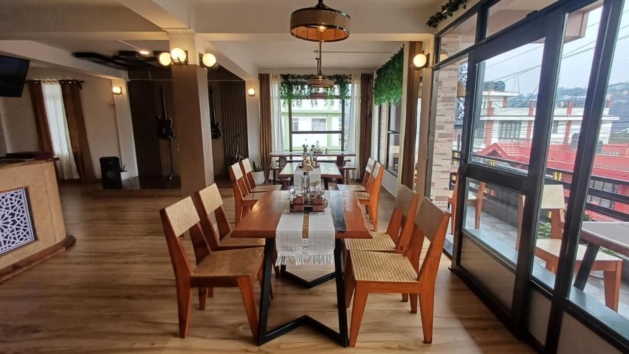 Aroma Inn Шилонг Екстериор снимка