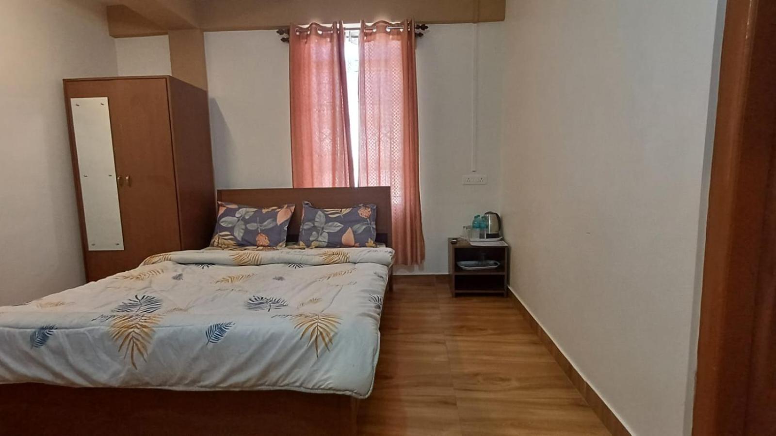 Aroma Inn Шилонг Екстериор снимка