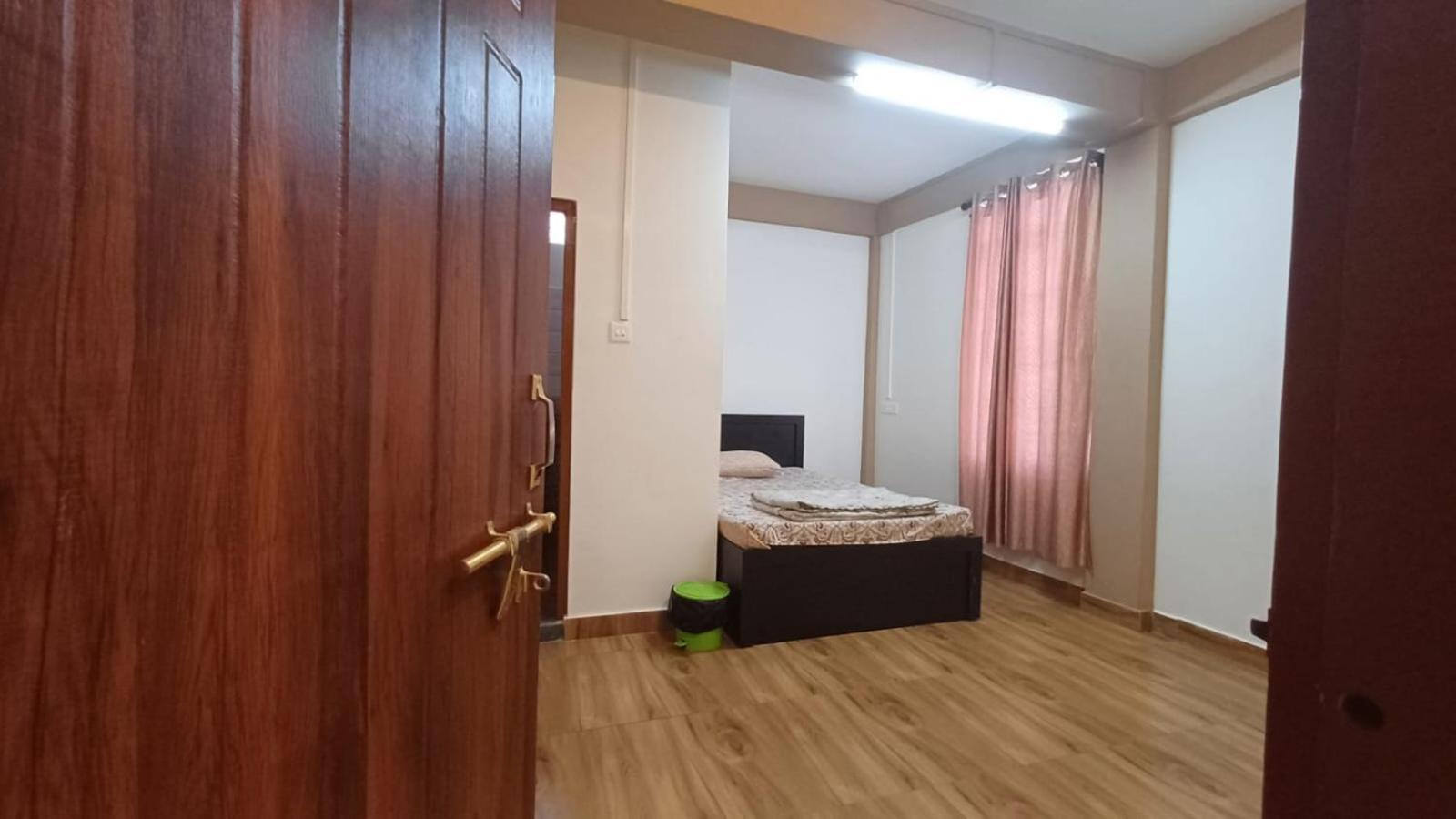 Aroma Inn Шилонг Екстериор снимка