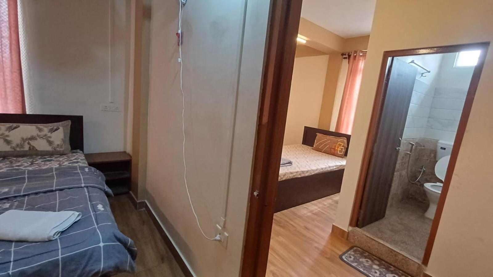 Aroma Inn Шилонг Екстериор снимка