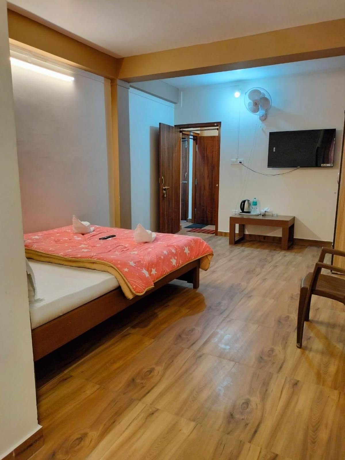 Aroma Inn Шилонг Екстериор снимка