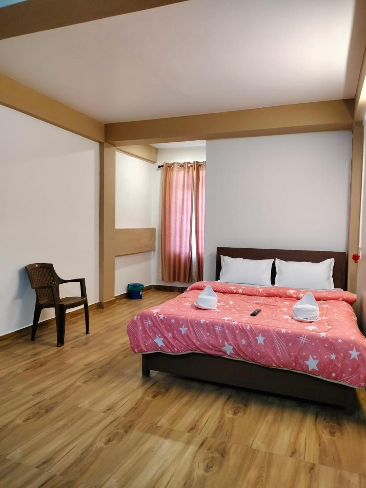 Aroma Inn Шилонг Екстериор снимка