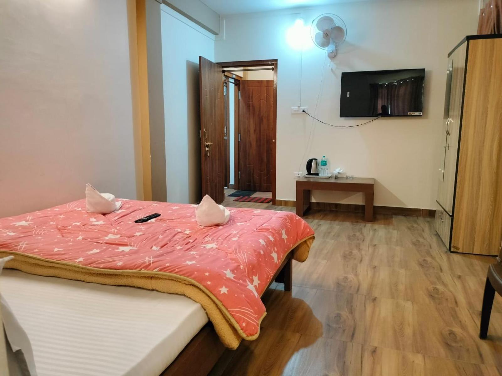 Aroma Inn Шилонг Екстериор снимка